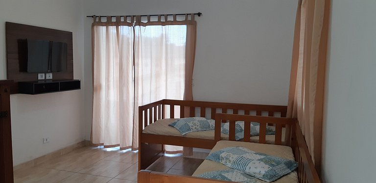 Apartamento Maranduba B — 1 Quarto, 4 Pessoas, 100m do Mar