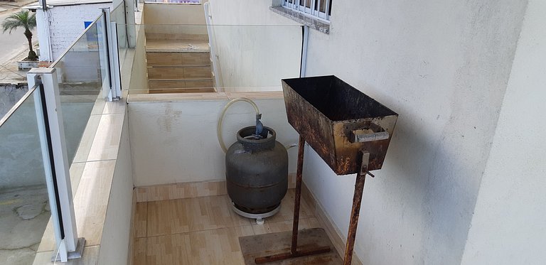 Apartamento Maranduba B — 1 Quarto, 4 Pessoas, 100m do Mar