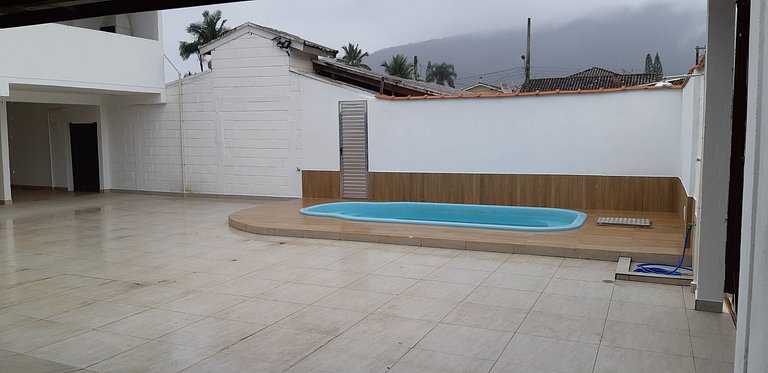 Chalé Maranduba 06-F — 2 Quartos, Churrasqueira, Piscina, 3