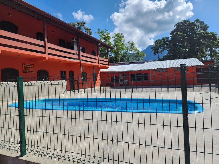 0001.10 - Maranduba - Kitnet Térreo - 4 Pessoas - 2 Quadras