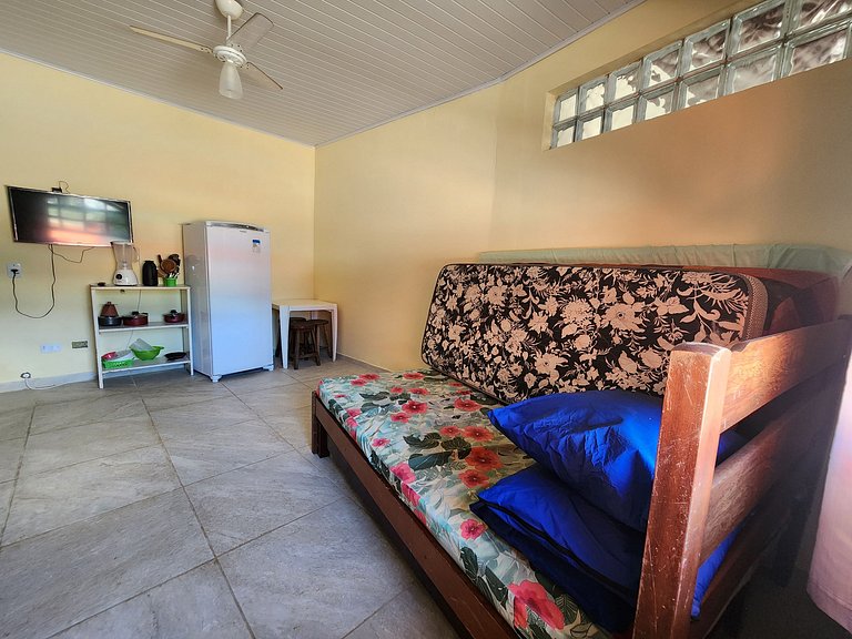 Kitnet Marbela 12 — Aconchegante, Piscina, 2 Quadras do Mar