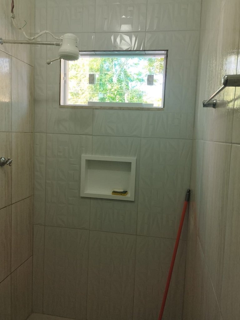 Casa Térrea Maranduba A — 8 Pessoas, 2 Quadras do Mar