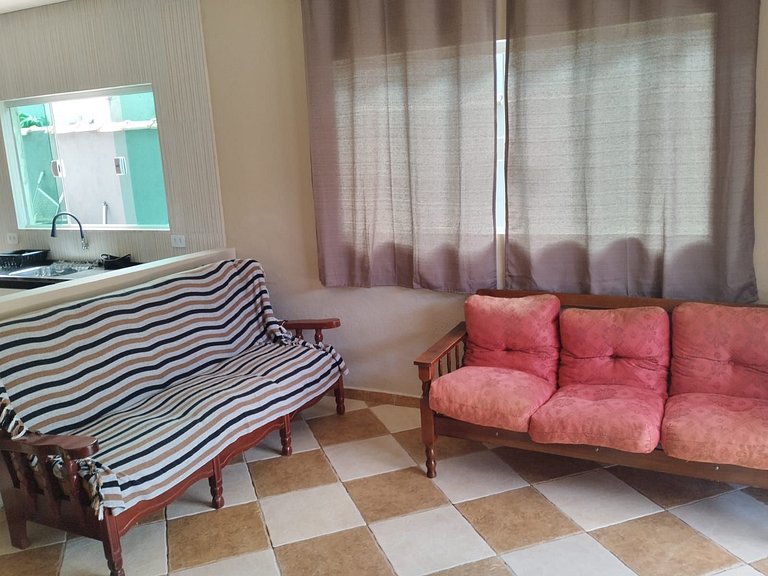 Casa Térrea Maranduba B — 8 Pessoas, 2 Quadras do Mar