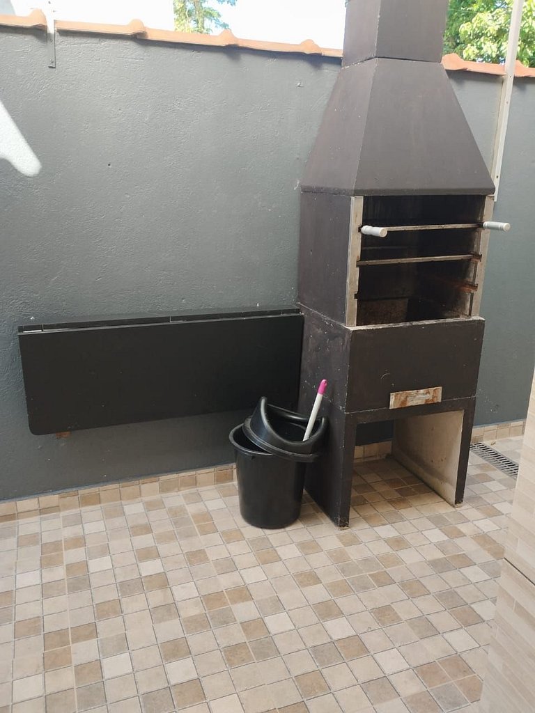 Casa Térrea Maranduba B — 8 Pessoas, 2 Quadras do Mar