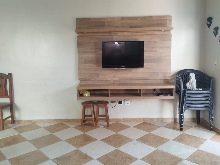 Casa Térrea Maranduba B — 8 Pessoas, 2 Quadras do Mar