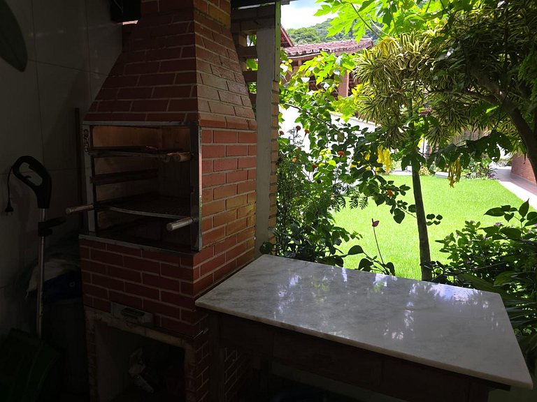 Casa Maranduba Premium — 3 Quartos, Piscina, 10 Pessoas, 2 Q