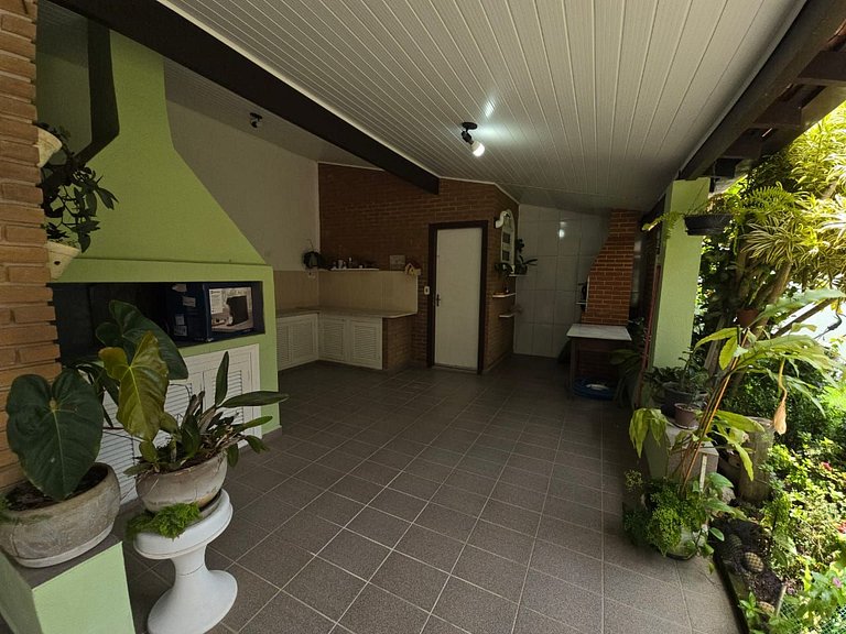 Casa Maranduba Premium — 3 Quartos, Piscina, 10 Pessoas, 2 Q