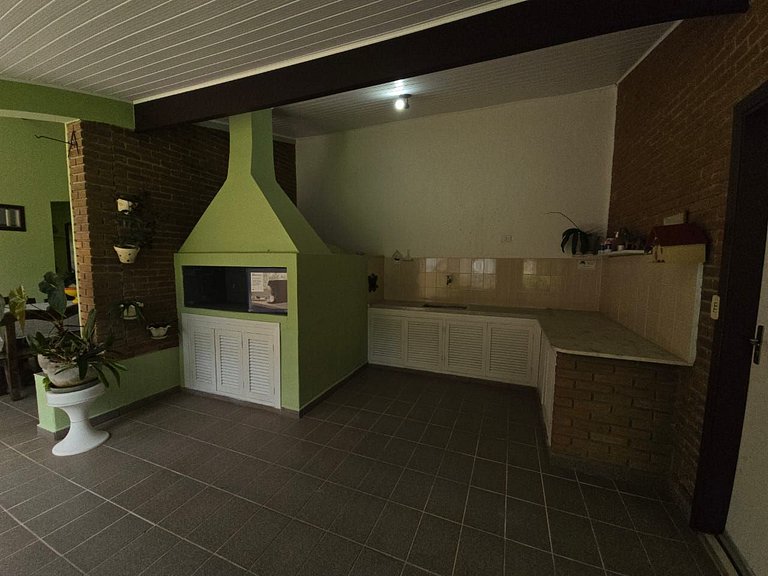 Casa Maranduba Premium — 3 Quartos, Piscina, 10 Pessoas, 2 Q