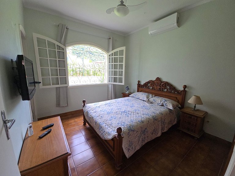 Casa Maranduba Premium — 3 Quartos, Piscina, 10 Pessoas, 2 Q