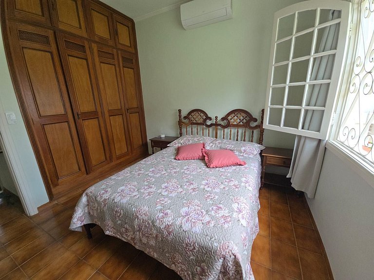 Casa Maranduba Premium — 3 Quartos, Piscina, 10 Pessoas, 2 Q