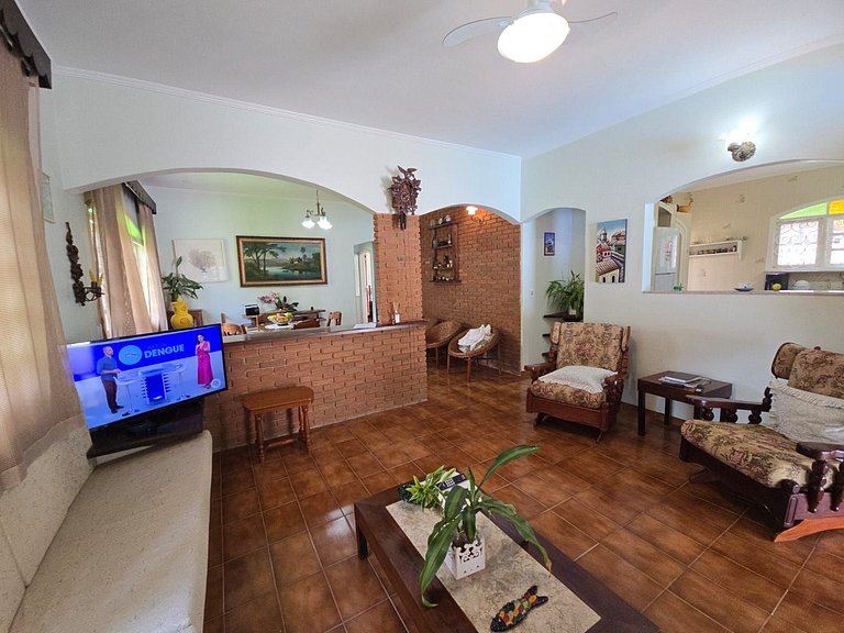 Casa Maranduba Premium — 3 Quartos, Piscina, 10 Pessoas, 2 Q