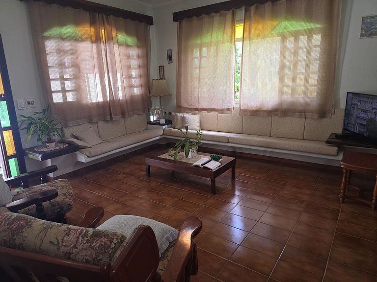 Casa Maranduba Premium — 3 Quartos, Piscina, 10 Pessoas, 2 Q