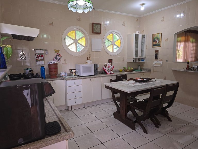 Casa Maranduba Premium — 3 Quartos, Piscina, 10 Pessoas, 2 Q