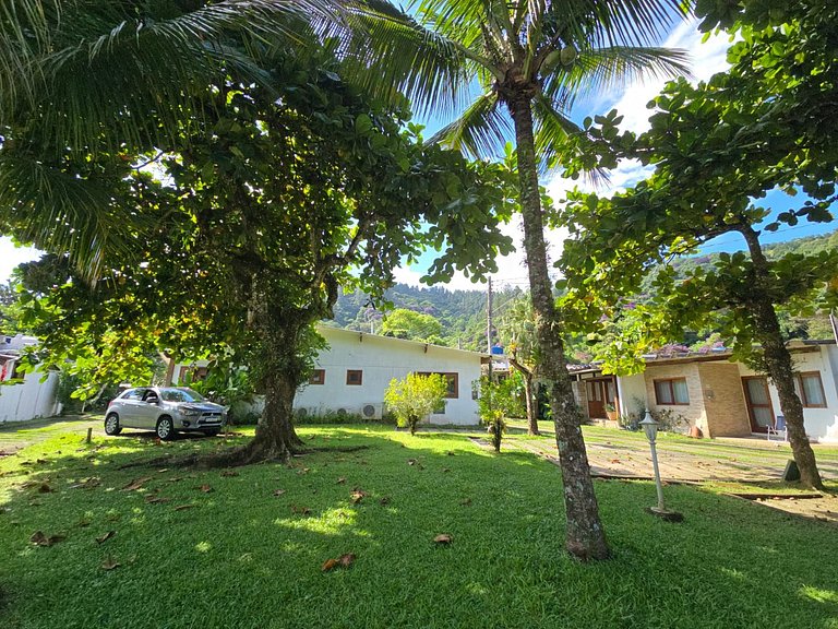 0030.00 - Ubatuba - Chalé- 3 Dormitório - 5 Pessoas - 200m D