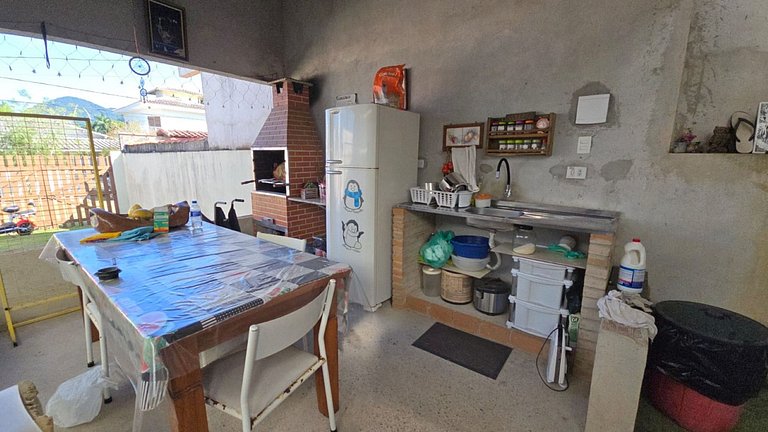 Casa Beira Rio Maranduba — 3 Quartos, 12 Pessoas, Vista Rio