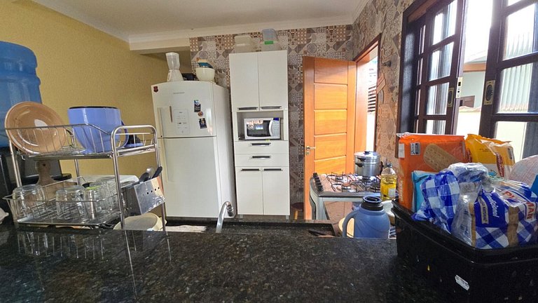 Casa Beira Rio Maranduba — 3 Quartos, 12 Pessoas, Vista Rio