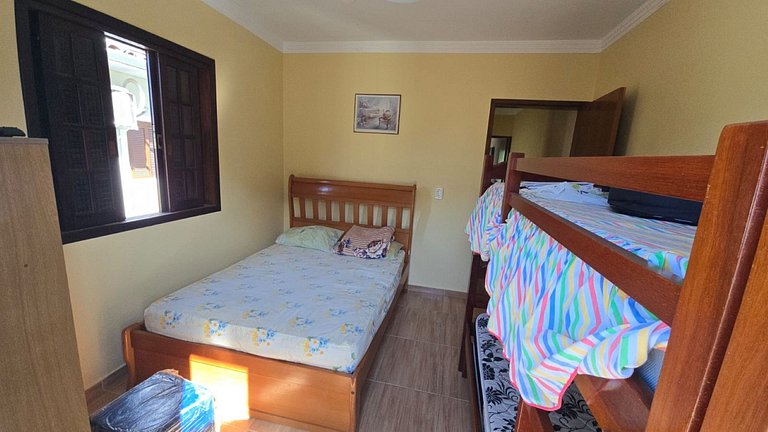 Casa Beira Rio Maranduba — 3 Quartos, 12 Pessoas, Vista Rio